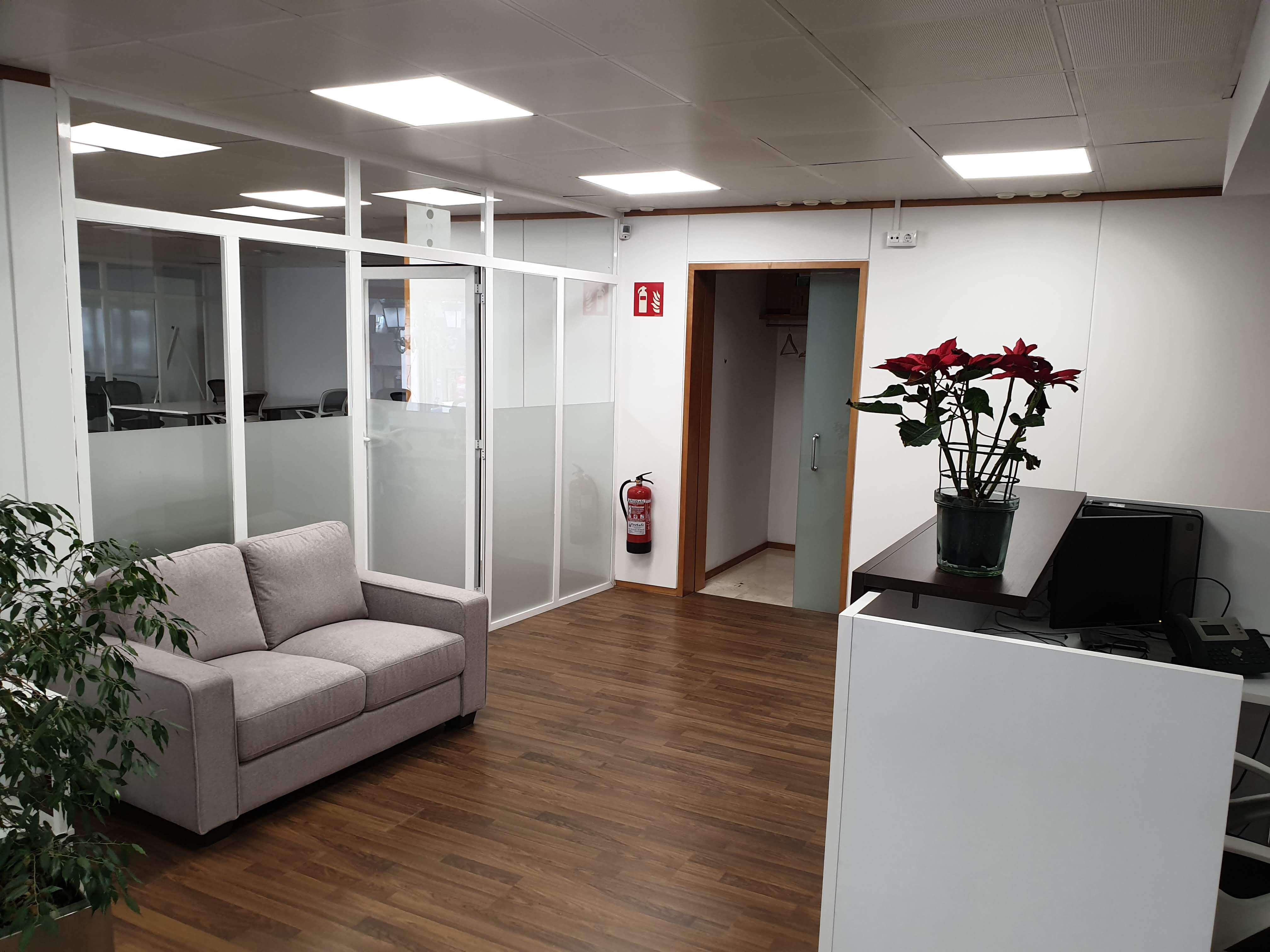 Odoo • Una imagen con una leyenda